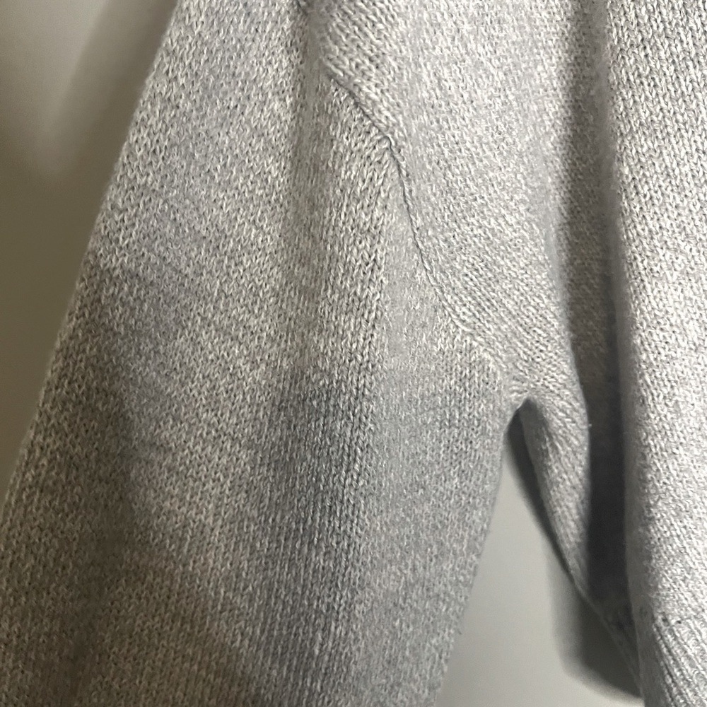 Divided Balloon Sleeves Cropped Sweater - Picture 4 of 5